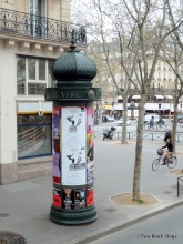 Paris sign post